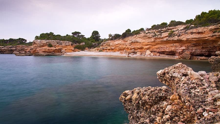 Conseils pour éviter la foule à l’Ametlla de Mar en haute saison