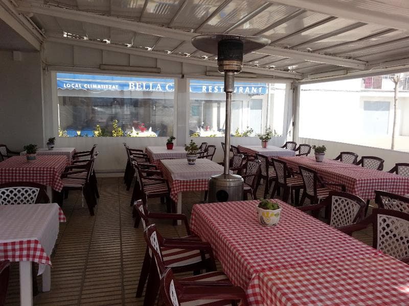 Maura restaurant