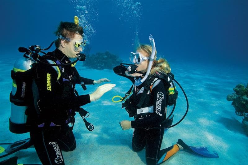 Curs Open Water Diver PADI - Ametlla Diving (Centre de Busseig PADI Autorizado #24626)
