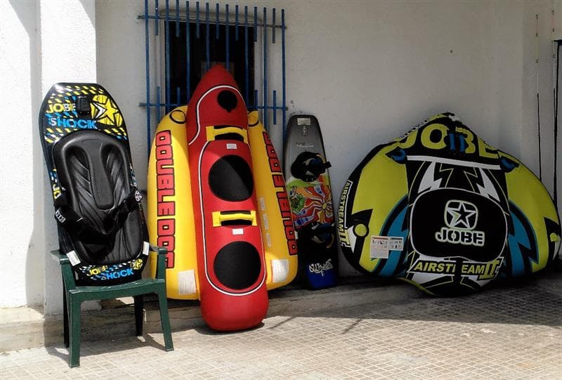 Lloguer accessoris: inflables, wakeboard, snorkel) - Top Fisher