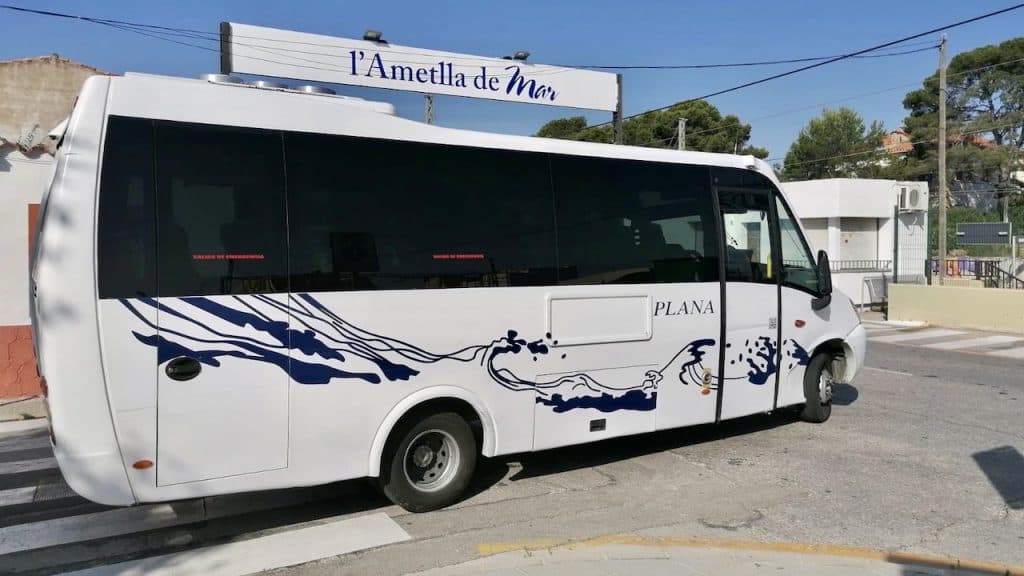 En marxa el bus que uneix urbanitzacions i nucli urbà a l’Ametlla de Mar