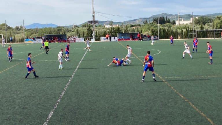 El juvenil goleja l’Amposta i puja a la tercera posició