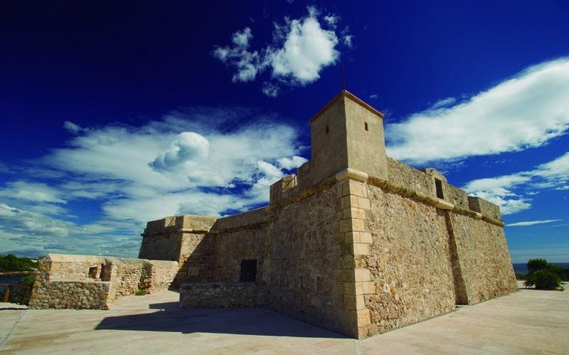 Castell medieval de Sant Jordi d'Alfama (Ruta arqueològica)