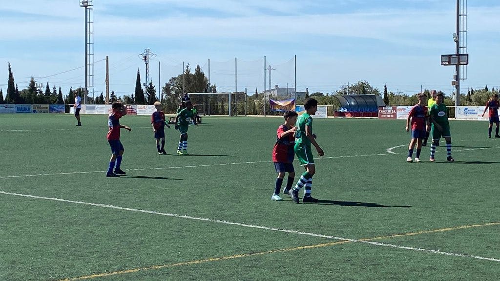 L’equip infantil goleja el Tortosa Ebre i es posa líder de la Copa Primavera
